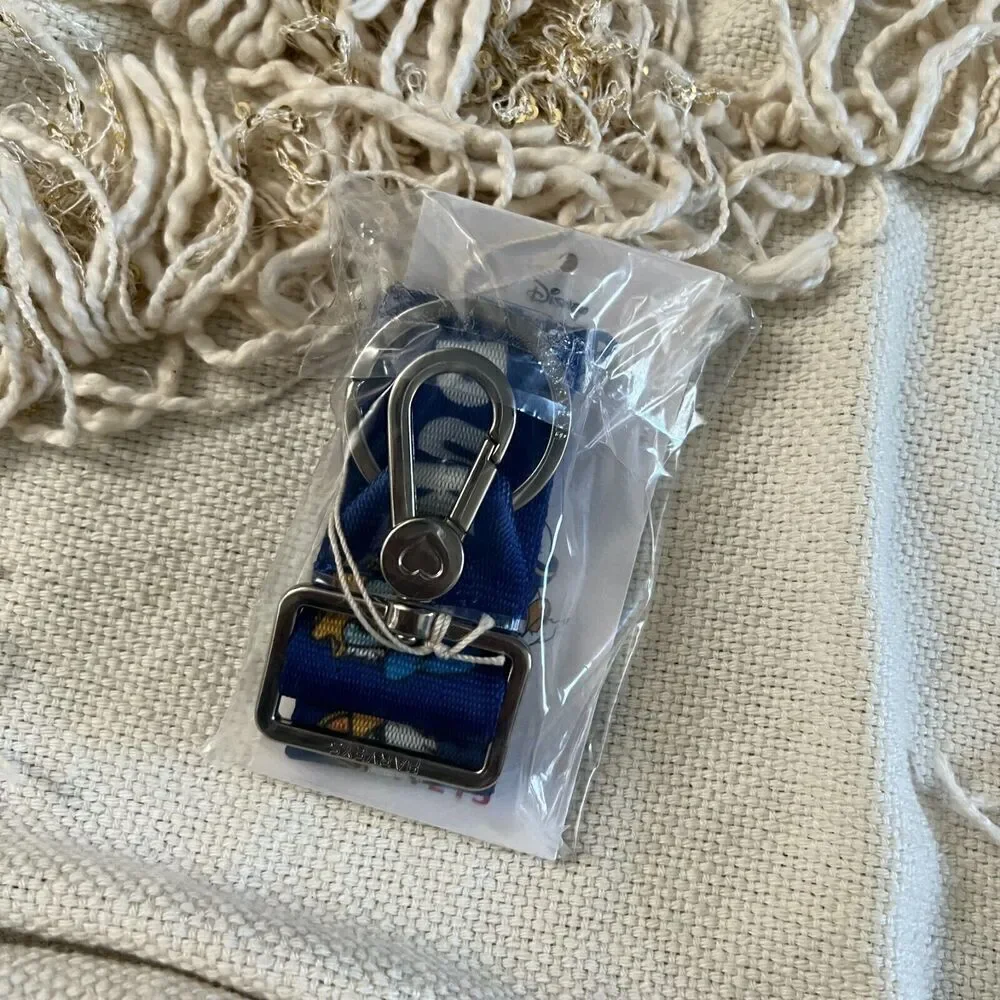Harveys Seatbelt Donald Duck CNG Click & Go Keychain NEW